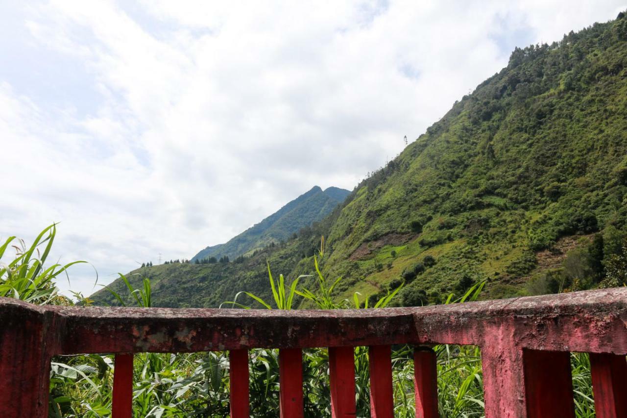Hosteria El Trapiche Lodge & Spa บาญอส ภายนอก รูปภาพ