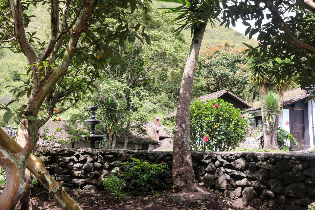 Hosteria El Trapiche Lodge & Spa บาญอส ภายนอก รูปภาพ